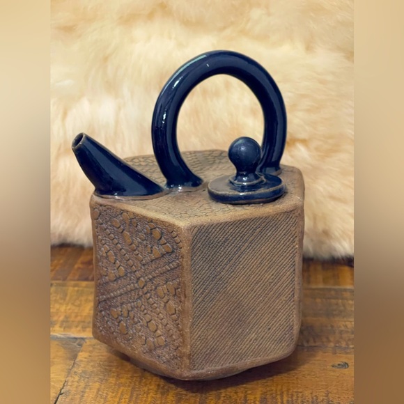 rare tea-pot with top Handled , Hand Built and Lace Textured of Stoneware NEW - Picture 3 of 14